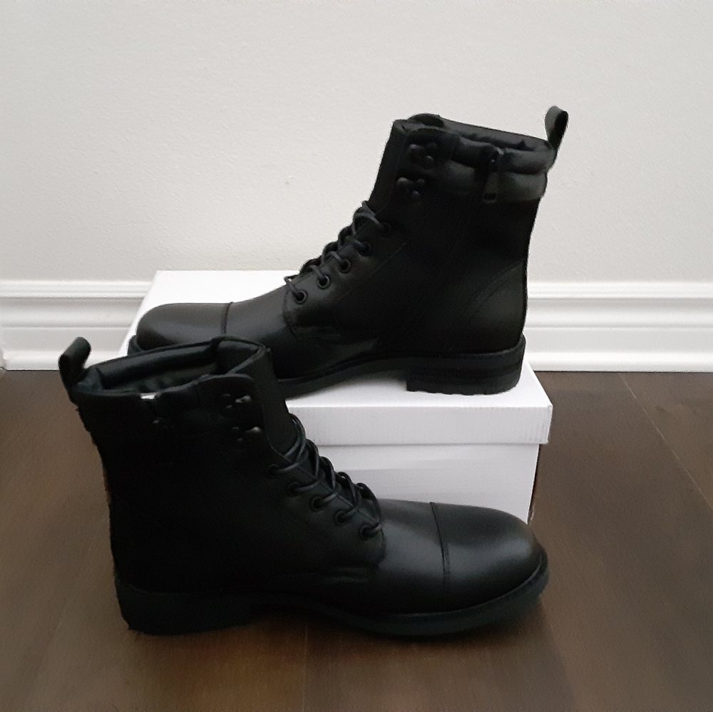 Steve Madden - Picture 5 of 7